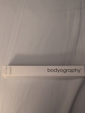 Bodyography Lip Pencil in White Packaging In Timber